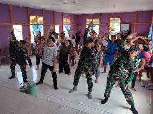 Satgas Pamtas RI-MLY Yonarmed 10 Kostrad Gelar Poswindu Untuk Lansia