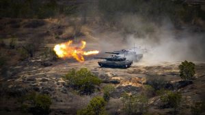 Puslatpur V Marinir Baluran Situbondo Dihujani Munisi Prajurit Kostrad