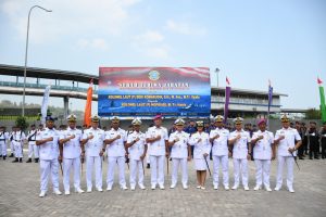 Komandan Lanal Bandung Hadiri Upacara Sertijab Danlanal Banten