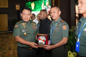 Komandan Batalyon Jajaran Kostrad Ditunjuk Menjadi Pemapar Pada Seminar TNI AD