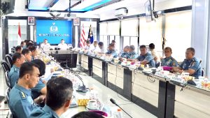 DANLANTAMAL III JAKARTA HADIRI TAKLIMAT AKHIR PEMERIKSAAN BPK ATAS MANAJEMEN ALPALHANKAM UO TNI AL