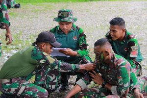 Peduli Kesehatan, Satgas Mobile Yonif MR 411 Kostrad Bersinergi Dengan Dinas Kesehatan Nduga