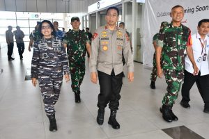 Komandan Lanal Bandung Sambut Ibu Negara Iriana Joko Widodo Dalam Rangka Kunjungan Kerja di Wilayah Jawa Barat