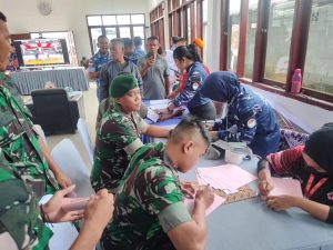 Brigif Raider 20 Kostrad Ikuti Kegiatan Bakti Kesehatan Donor Darah Serentak Peringati HUT Ke-78 TNI