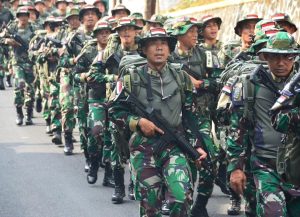 Tingkatkan Fisik, Prajurit Yonarmed 11 Kostrad Laksanakan Hanmars Jarak 7,8 km