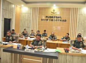 Pangdivif 1 Kostrad Menerima Paparan Rencana Garis Besar (RGB) Latihan