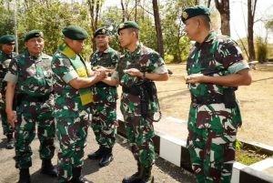 Kaskostrad Kunjungi Markas Brigif 3 Kostrad untuk Bertatap Langsung dengan Prajurit dan Keluarganya