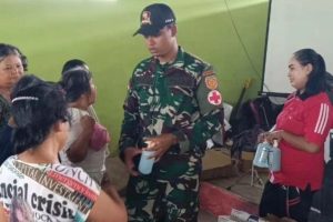 Bentuk Kepedulian Satgas Pamtas Yonarmed 10 Kostrad dengan Menggelar Pengobatan Gratis