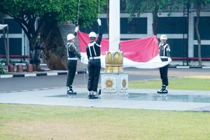 Aspers Kaskostrad Pimpin Upacara 17-an Bulan Oktober di Makostrad