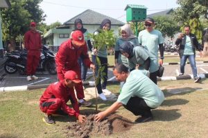 Yonif 501 Kostrad Bersama BNI Laksanakan Program “BNI Gogreen”