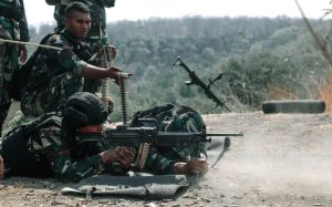 Boresighting dan Zeroing Kunci Akuratnya Tembakan Badak Satuan Kikav 8 Kostrad