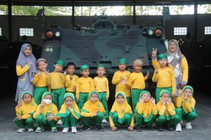 Outbound TK Aisyiyah Bustanul Athfal 2 Purworejo di Batalyon Infanteri 412 Kostrad