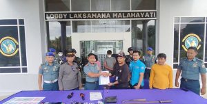 Tim F1QR Lanal Sabang dan Satgas Celebes BAIS TNI Wilayah Sabang Berhasil Menangkap 1 Orang Kurir Sabu Bersama 1 Teman Wanitanya di Dermaga Pelabuhan CT-3 BPKS Sabang