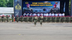 DANLANTAMAL III JAKARTA HADIRI UPACARA PARADE DAN DEFILE HUT KE-78 KORPS MARINIR SERTA SERTIJAB DANKORMAR