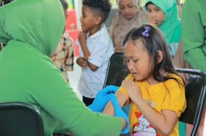 Kesehatan Yonif 754 Kostrad Gelar Vaksinasi Meningitis di Jajaran Brigif 20 Kostrad