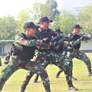 Prajurit Yonif 501 Kostrad Tambah Kemampuan dengan Bela Diri Taktis