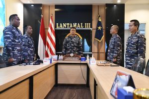 DANLANTAMAL III JAKARTA HADIRI FORUM KOMANDAN KRI KOARMADA I