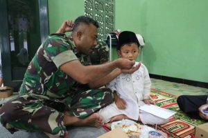 Maknai Hari Pahlawan, Yonif 411 Kostrad Berikan Santunan Kepada Anak Panti Asuhan Masyitoh Salatiga