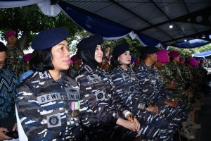 Komandan Lanal Bandung Hadiri Upacara Sertijab Dankormar serta Upacara Parade dan Defile HUT Ke-78 Korps Marinir Tahun 2023