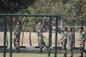Jaga Fisik Tetap Prima, Prajurit Yonif 502 Kostrad Laksanakan Groundtraining