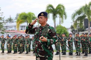 Komandan Lanal Dumai Pimpin Upacara Bendera 17an di Mako Lanal Dumai