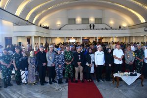 Komandan Lanal Bandung Hadiri Deklarasi Komitmen Bersama Mewujudkan Jawa Barat “ANTENG” Pada Pemilu Damai 2024