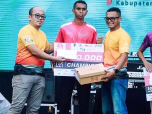Prajurit Yonif 502 Kostrad Meraih Juara 1 Tulungagung Running Festival