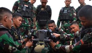 Prajurit Yonif 432 Kostrad Terima Pelatihan Pengoperasian Drone