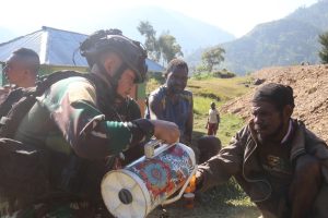 Guyubnya Satgas Yonif 330 dan Masyarakat Kampung Holomama, Gelar Rapat Awal Panitia Perayaan Natal 2023