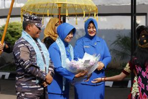 LANTAMAL I MUKA HADIRI TATAP MUKA PANGKOARMADA I DENGAN KELUARGA BESAR LANAL CIREBON
