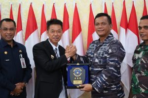 Kunjungan Kerja Ke Kabupaten Rokan Hilir, Danlanal Dumai Tandatangani Lahan Pinjam Pakai Posal Bangansiapiapi