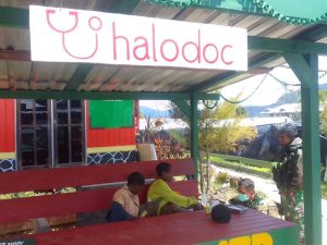 Program “Halo Doc” Prajurit Mandalawangi, Tangani Penyakit Infeksi di Kaki Anius Sani