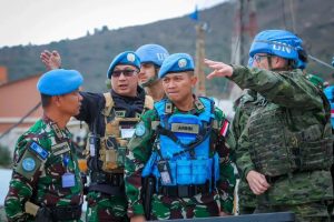 Dansatgas Dampingi Sektor East Commander Kunjungi Kompi Alfa Indobet di UNP 9-63 dan UNP 9-15