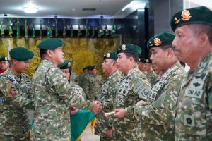 Kasad Pimpin Serah Terima Jabatan Pangdivif 1 Kostrad, Kapoksahli Pangkostrad dan Penyerahan Jabatan Kasetum Kostrad Serta Tradisi Korps Prajurit Kostrad