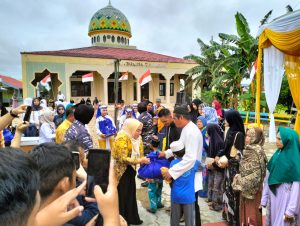 Lanal Banjarmasin Bersama Dengan BKKBN Provinsi Kalsel Laksanakan Susur Sungai di Kabupaten HSS