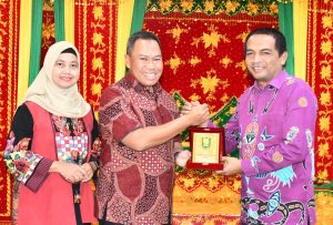 Pangkoarmada I Hadiri Undangan Kehormatan Peusijuk dan Jamuan Makan Malam Dari Pemko Sabang