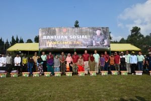 KOMANDAN LANTAMAL III JAKARTA HADIRI BAKSOS, BAKKES DAN PENANAMAN POHON BERSAMA PANGLIMA TNI