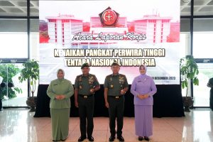 Pangkostrad Muhammad Saleh Mustafa Resmi Sandang Bintang Tiga