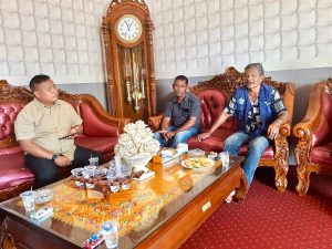 Danlanal Simeulue Tatap Muka Bersama Panglima Laot dan Masyarakat Nelayan Desa Gosong
