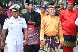 Komandan Lanal TBA Hadiri Rapat Paripurna dan Prosesi Kesultanan Hari Jadi Kota Tanjungbalai Ke-403