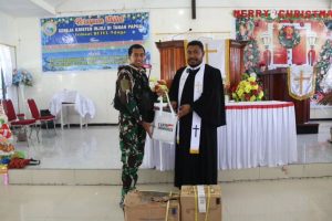Kado Natal Spesial Dari Pangkostrad, Untuk Masyarakat Keneyam