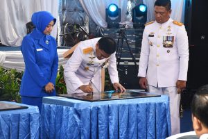 DANLANTAMAL III JAKARTA HADIRI UPACARA TABUR BUNGA DI LAUT HARI DHARMA SAMUDERA TAHUN 2024