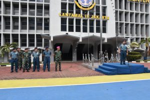 KOMANDAN LANTAMAL III JAKARTA MENDAMPINGI PANGKOARMADA I MENINJAU KESIAPAN PHH LANTAMAL III JAKARTA