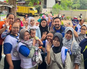 Bang Andra dan Dokter Lula Kamal Adakan Cek Kesehatan Gratis Bagi Warga Pesanggrahan