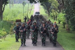 Prajurit Yonif 502 Kostrad Laksanakan Apel Batalyon Dilanjutkan Hanmars 10 Km