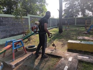 Tingkatkan Kualitas dan Semangat Belajar Peserta Didik, Yonif 330 Kostrad Perbaiki Fasilitas Pendidikan TK dan KB Kartika IX-9