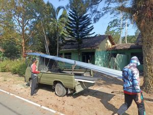 Ciptakan Lingkungan Yang Asri, Kali Ini Danyonif 411 Kostrad Letkol Inf Subandi Rehab Mess Pandawa