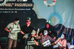 Batalyon Zeni Tempur 10 Kostrad Mengikuti Kegiatan Perayaan Natal Gereja GPIB Pniel Kota Pasuruan