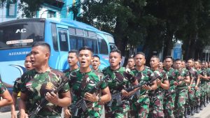 Prajurit Yonarmed 13 Kostrad Melaksanakan Kegiatan Pembinaan Lari Siang