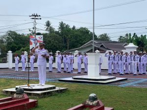 Kenang Peristiwa Heroik Laut Aru, Danlanal Dabo Singkep Pimpin Ziarah di Taman Makam Pahlawan